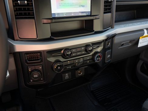 New 2026 Ford F350 XL w/ 360-Degree Camera Package AWD/4WD image 25