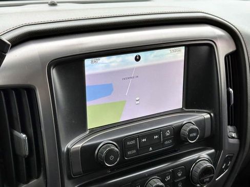 Used 2015 GMC Sierra 2500 SLT w/ All-Terrain HD Package image 27