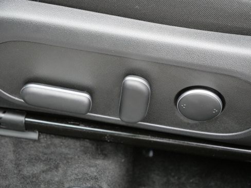 Certified 2025 Hyundai Kona SEL image 20