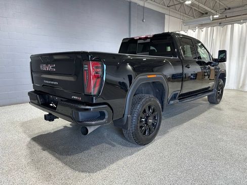 Certified 2025 GMC Sierra 2500 AT4 w/ AT4 Premium Plus Package AWD/4WD image 4