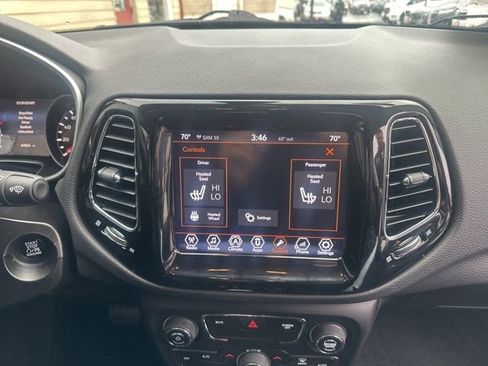 Used 2018 Jeep Compass Limited image 22