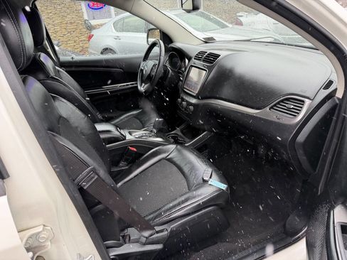 Used 2015 Dodge Journey Crossroad w/ Flexible Seating Group image 8
