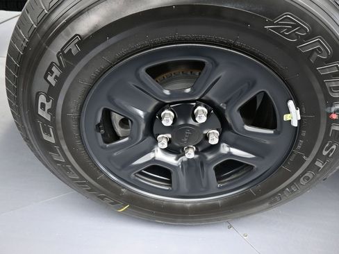 New 2026 Jeep Gladiator Sport image 35