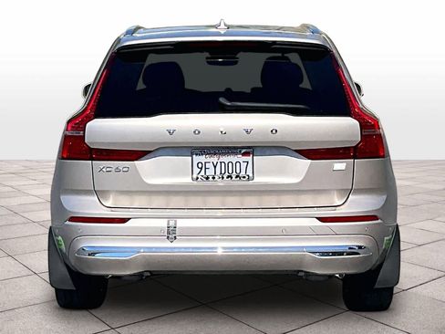 Used 2023 Volvo XC60 T8 Ultimate image 7