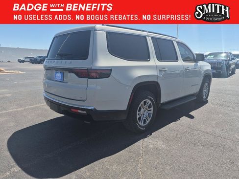 Used 2022 Jeep Wagoneer Series I w/ Convenience Group I AWD/4WD image 4