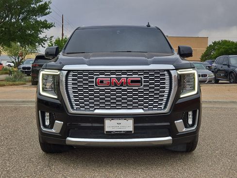 Used 2023 GMC Yukon XL Denali w/ Denali Reserve Package image 10