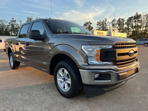 Used 2018 Ford F150 XL w/ Equipment Group 101A Mid RWD image 1