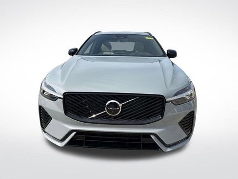 New 2026 Volvo XC60 B5 Plus w/ Protection Package Premier image 2