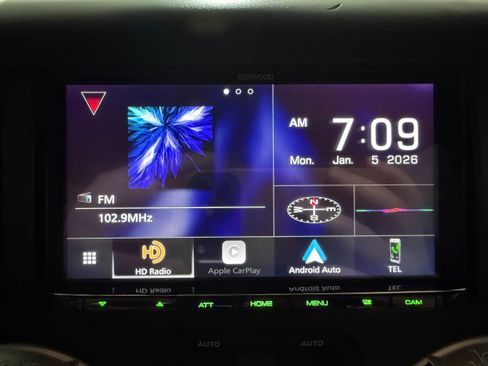 Used 2014 Jeep Wrangler Unlimited Sahara image 11