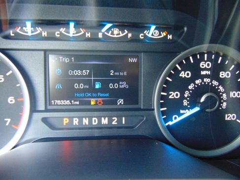 Used 2017 Ford F150 XLT w/ Equipment Group 302A Luxury AWD/4WD image 21