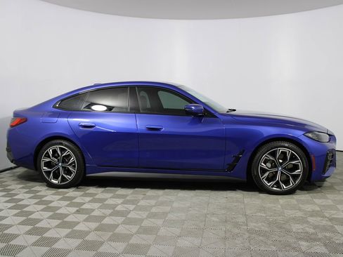 Used 2022 BMW i4 eDrive40 w/ M Sport Package image 36