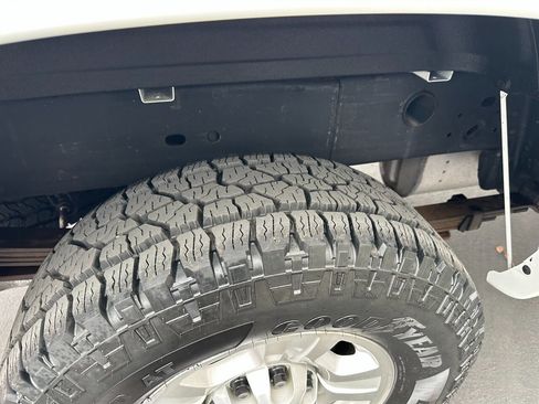 Used 2007 Chevrolet Silverado 2500 LT w/ Heavy-Duty Power Package image 51