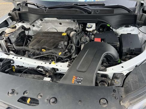 Used 2024 Chevrolet Trax LT w/ Driver Confidence Package image 8