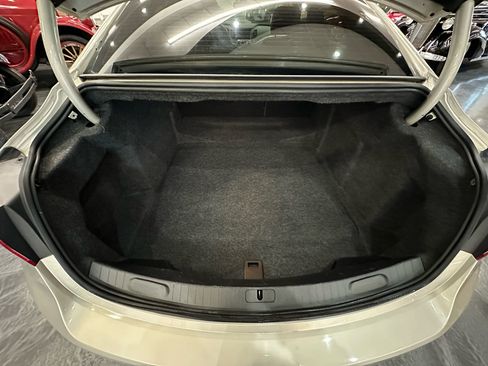 Used 2015 Chevrolet Impala LT w/ Convenience Package image 15