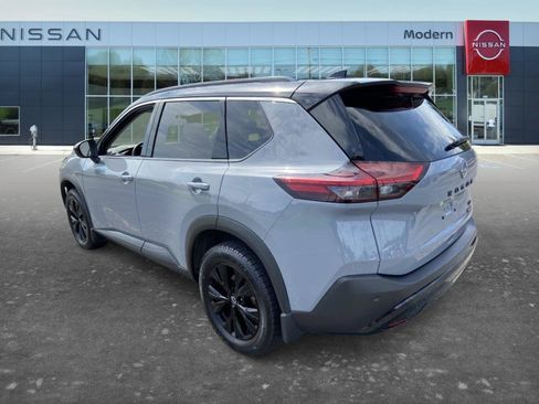 Certified 2023 Nissan Rogue SV w/ SV Premium B Package FWD image 5