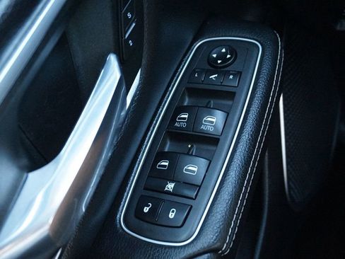 Used 2021 RAM 1500 Laramie AWD/4WD image 22