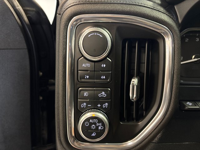 Used 2019 GMC Sierra 1500 Denali w/ Technology Package AWD/4WD image 22
