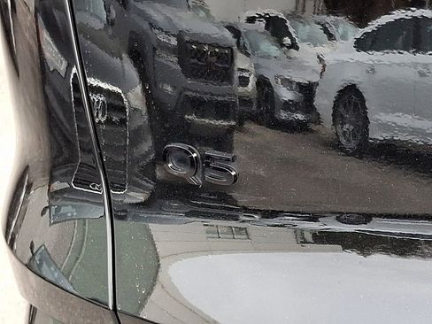 Certified 2025 Audi Q5 Premium Plus w/ Premium Plus image 29