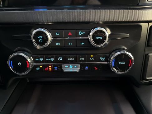 New 2026 Ford F250 Platinum w/ FX4 Off-Road Package image 33