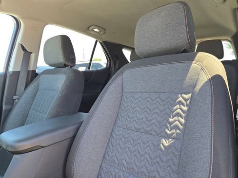 Used 2024 Chevrolet Equinox LT AWD/4WD image 12
