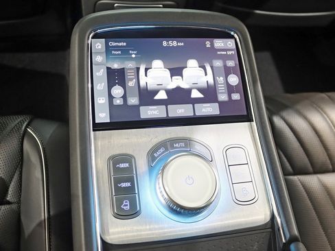 Used 2023 Genesis G90 3.5T image 28