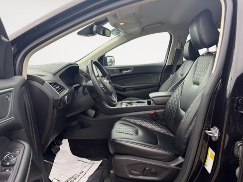 Used 2024 Ford Edge Titanium AWD/4WD image 9
