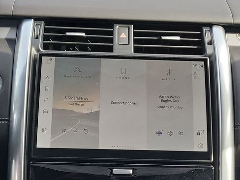 New 2026 Land Rover Discovery Limited Edition image 21