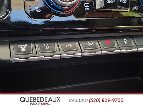 Used 2024 GMC Sierra 2500 Denali Ultimate AWD/4WD image 23