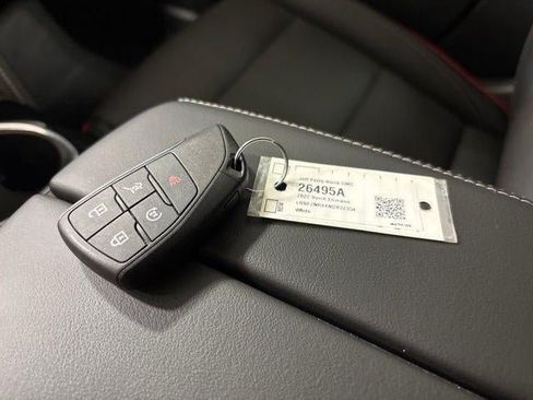 Used 2022 Buick Envision Essence w/ Technology Package II FWD image 30