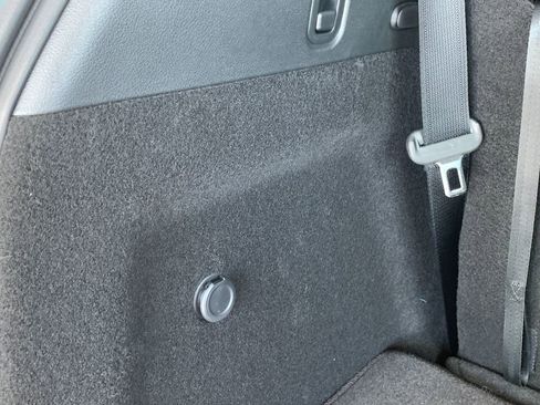 New 2026 Nissan Pathfinder SL image 8