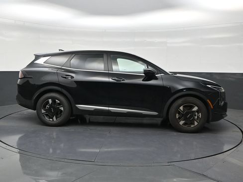 Used 2026 Kia Sportage LX FWD image 6