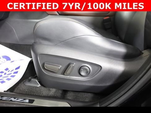 Used 2023 Toyota Venza XLE AWD/4WD image 27
