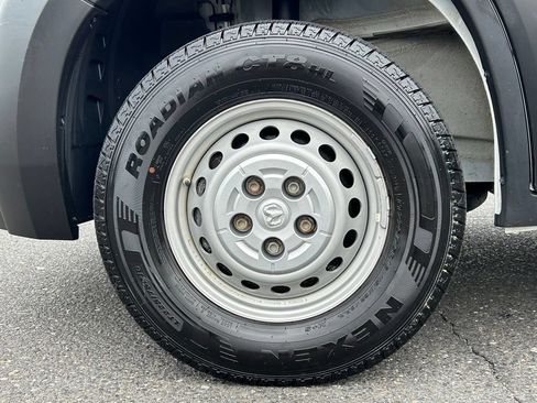 Used 2024 RAM ProMaster 2500 FWD image 28