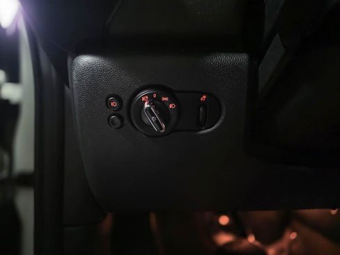 Used 2018 MINI Cooper S FWD image 28