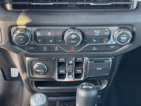 New 2026 Jeep Wrangler Unlimited Sport AWD/4WD image 19