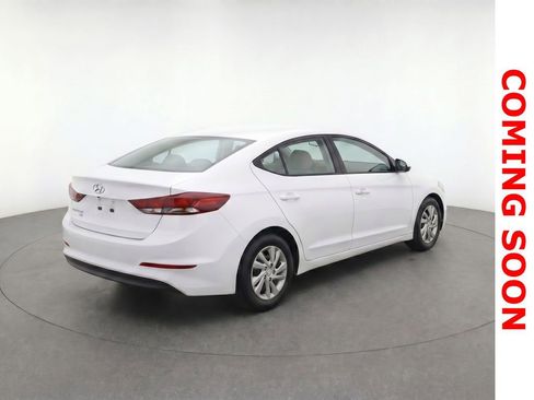 Used 2018 Hyundai Elantra SE FWD image 5
