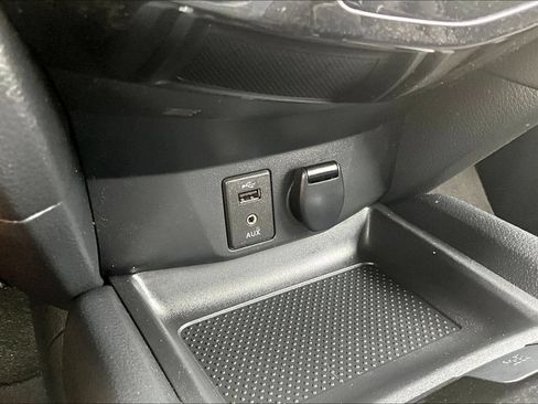 Used 2015 Nissan Rogue SV AWD/4WD image 17