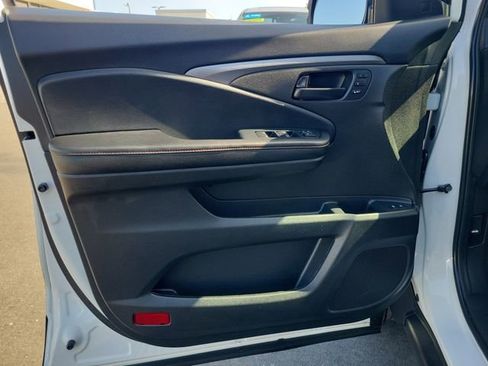 Certified 2023 Honda Passport TrailSport image 20