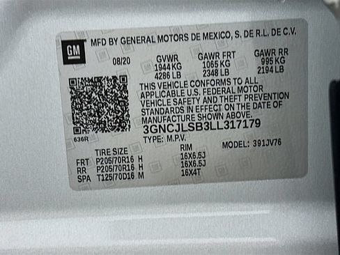 Used 2020 Chevrolet Trax LT w/ LT Convenience Package FWD image 30