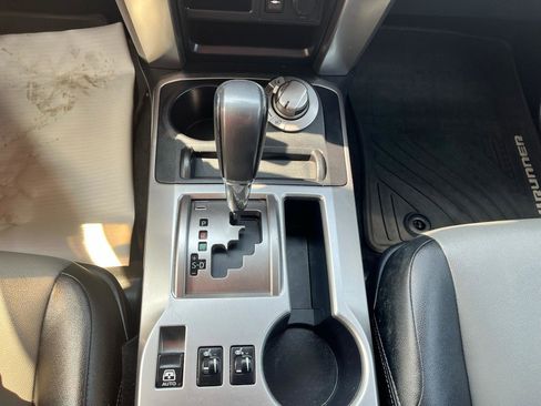 Used 2014 Toyota 4Runner SR5 Premium image 26