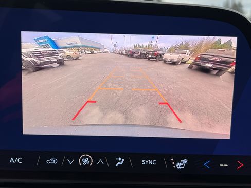 New 2026 Chevrolet Traverse LT w/ Sun and Wheel Package image 13