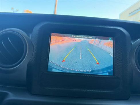 Certified 2023 Jeep Wrangler Unlimited Sport image 24