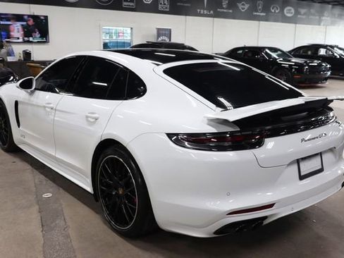 Used 2019 Porsche Panamera GTS AWD/4WD image 3