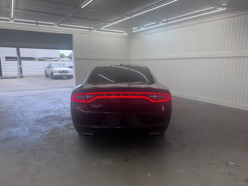 Used 2019 Dodge Charger SXT image 6