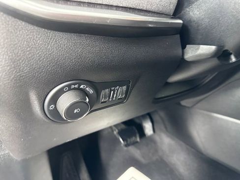 Certified 2022 Jeep Compass Latitude w/ Convenience Group AWD/4WD image 23