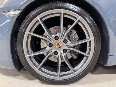 Used 2017 Porsche 911 Carrera RWD image 12
