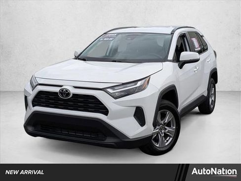 Used 2024 Toyota RAV4 XLE image 1