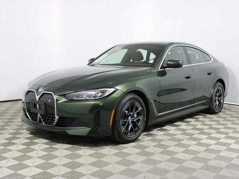 Used 2022 BMW i4 eDrive40 w/ Premium Package image 3