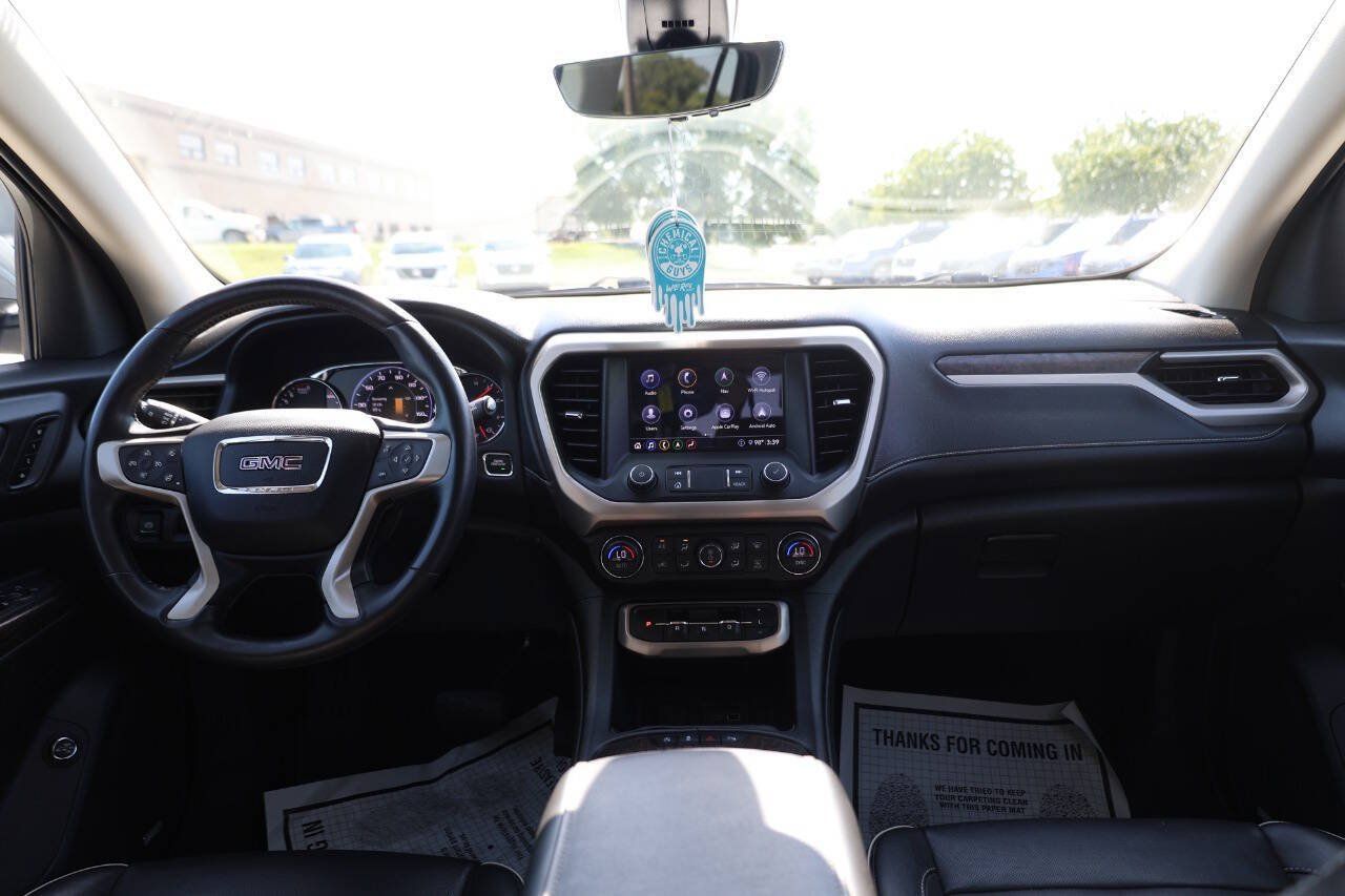 Used 2020 GMC Acadia Denali w/ Trailering Package AWD/4WD image 14