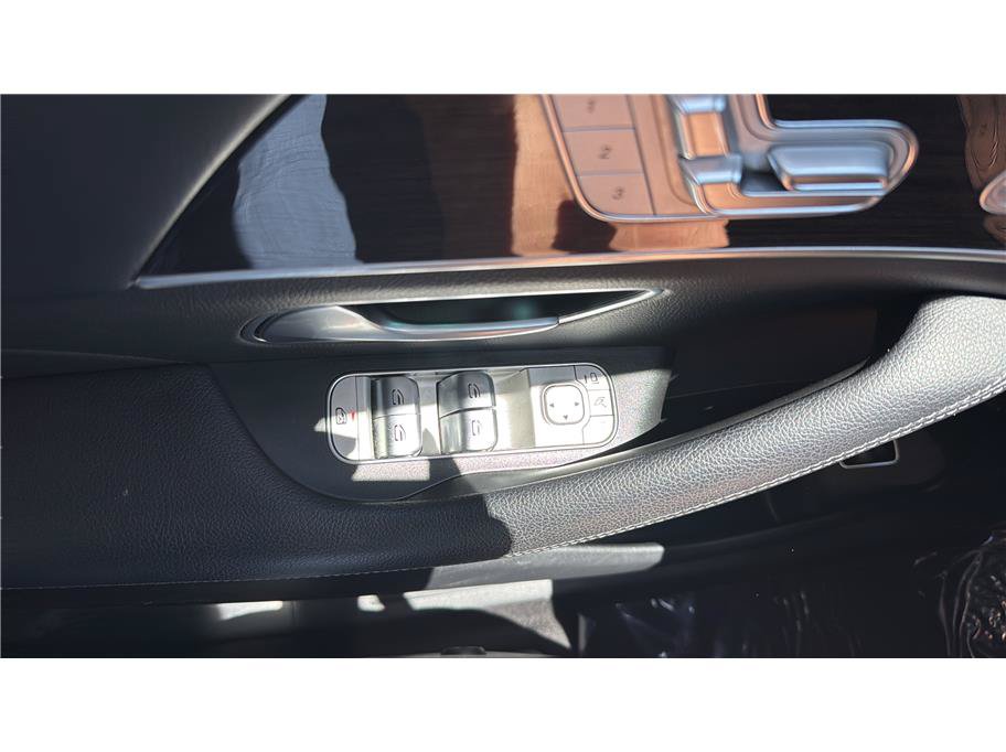 Used 2024 Mercedes-Benz GLS 450 4MATIC image 34
